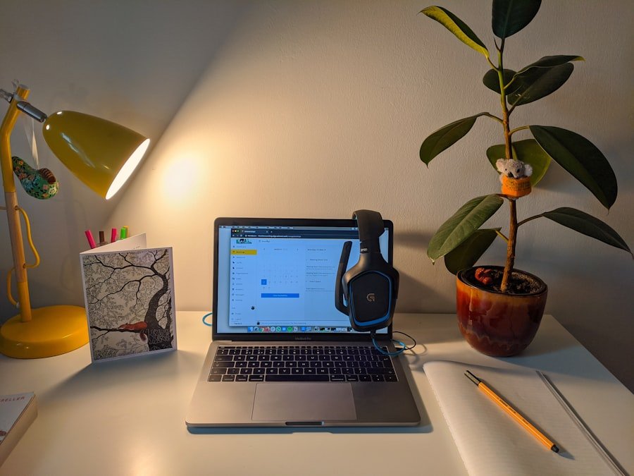 Photo telecommuting rights